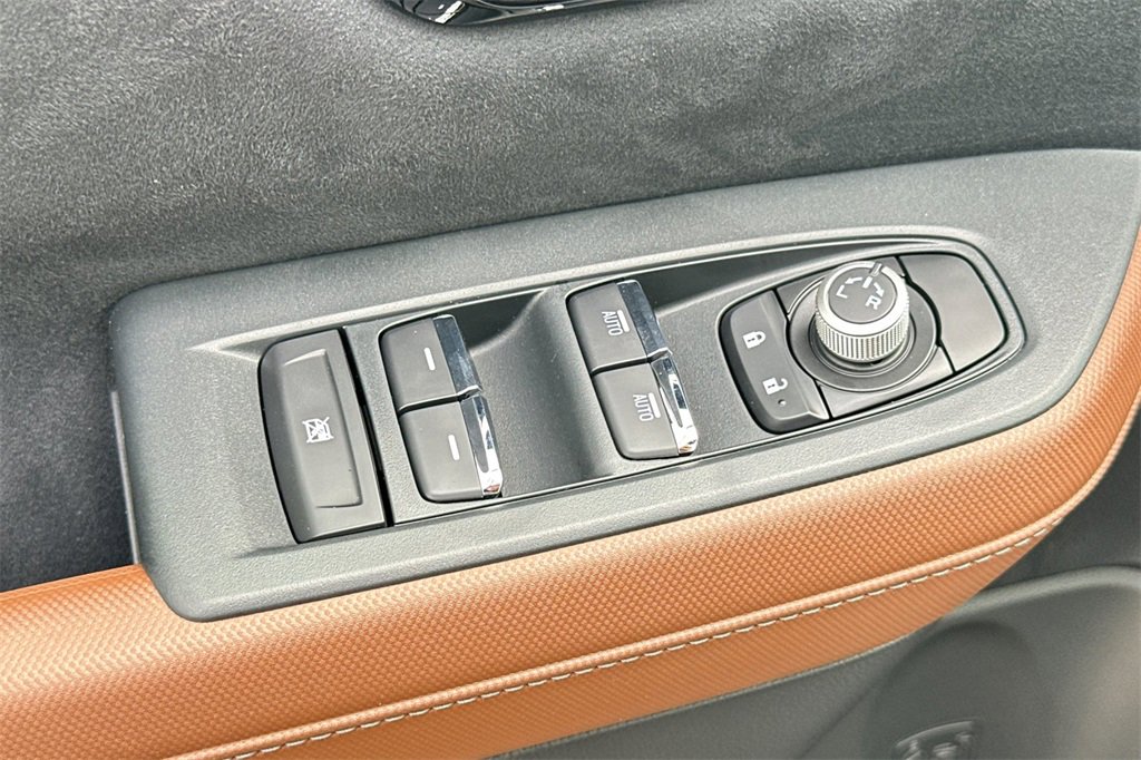 New 2025 Subaru Forester Touring image 14