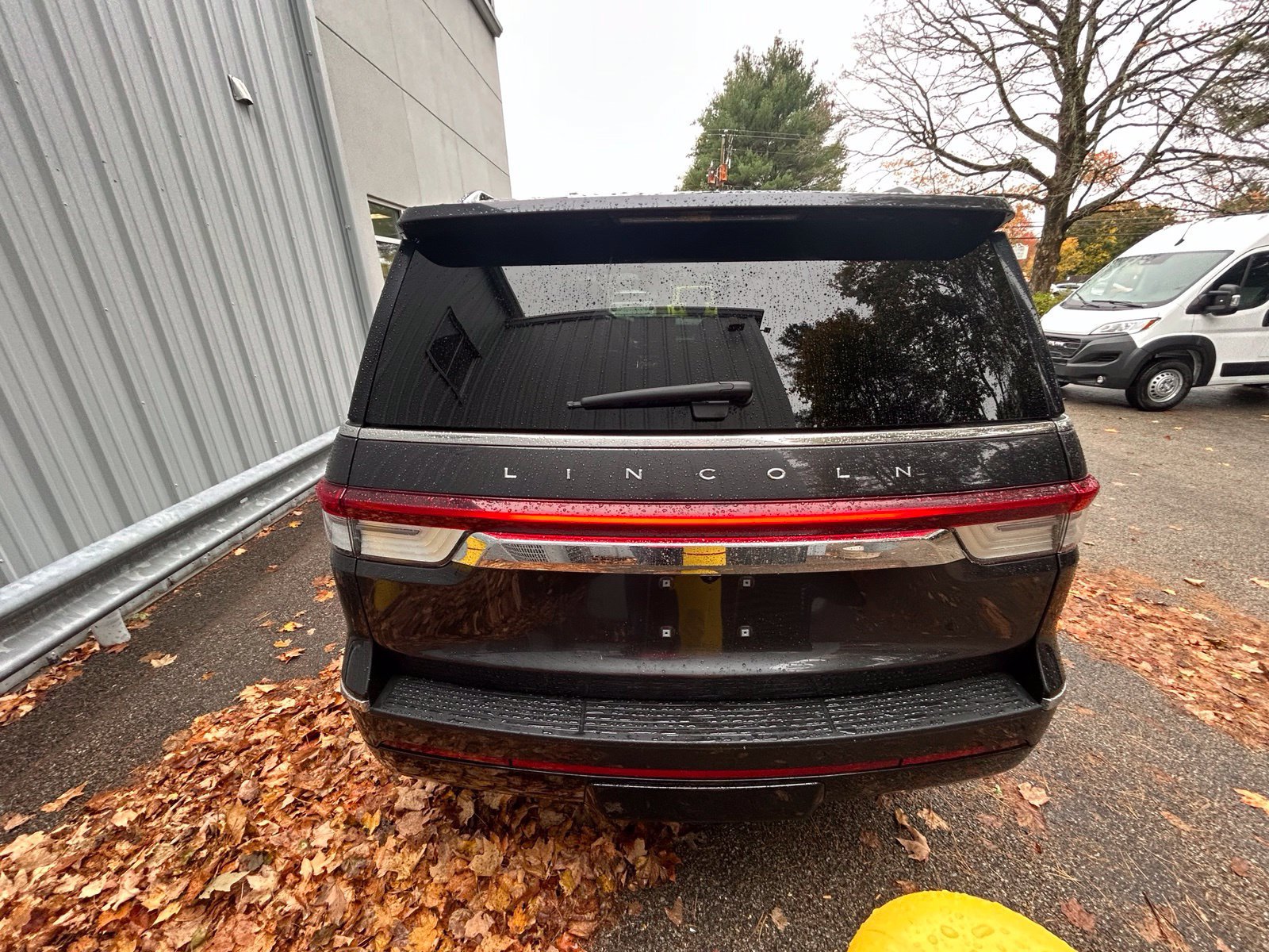 Used 2024 Lincoln Navigator Reserve AWD/4WD image 6