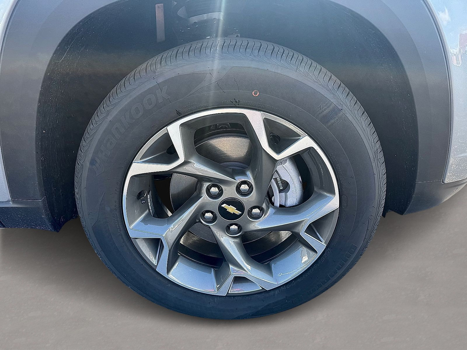 New 2026 Chevrolet Trax LT w/ Driver Confidence Package FWD image 3