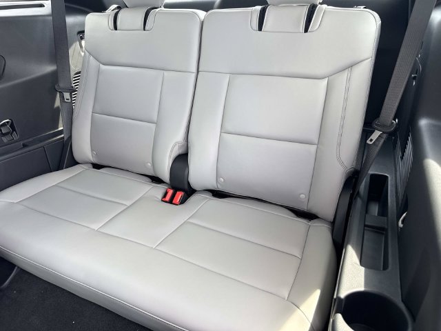 New 2026 Ford Explorer Active w/ Active Comfort Package RWD image 16