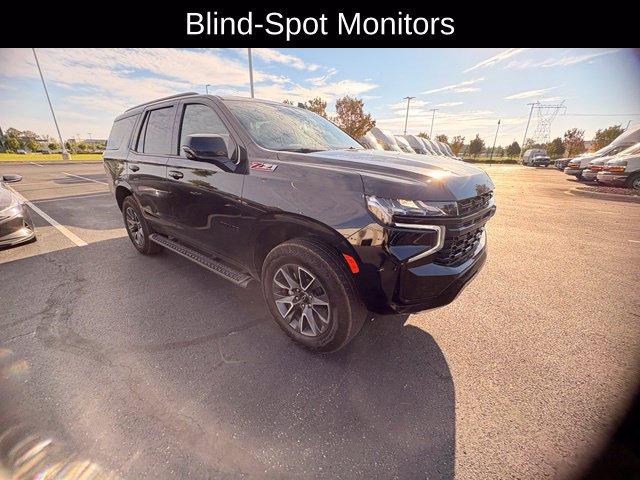 Used 2024 Chevrolet Tahoe Z71 w/ Luxury Package AWD/4WD image 3