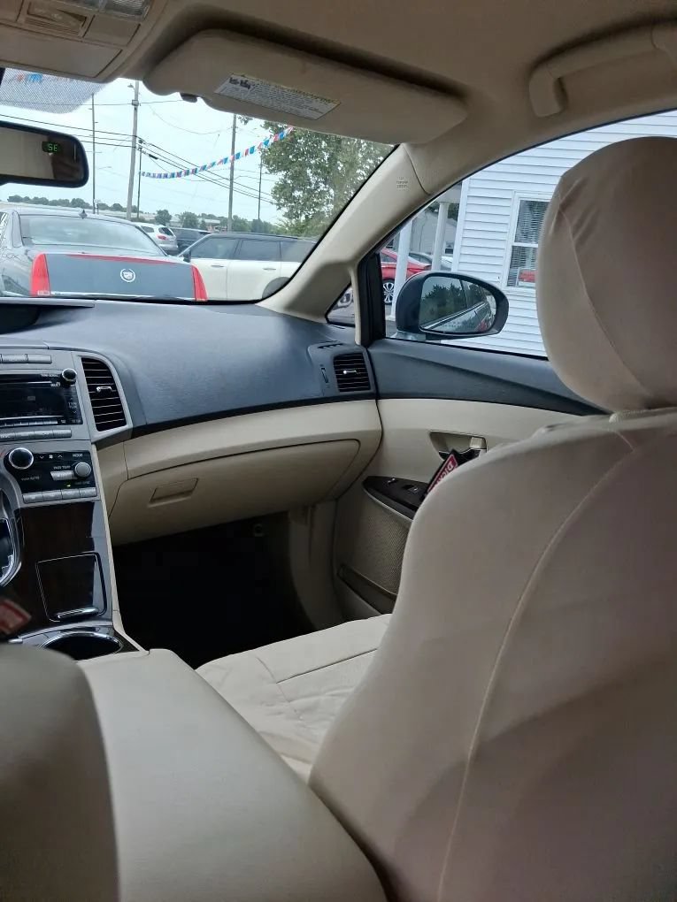 Used 2012 Toyota Venza LE w/ LE Convenience Pkg FWD image 23