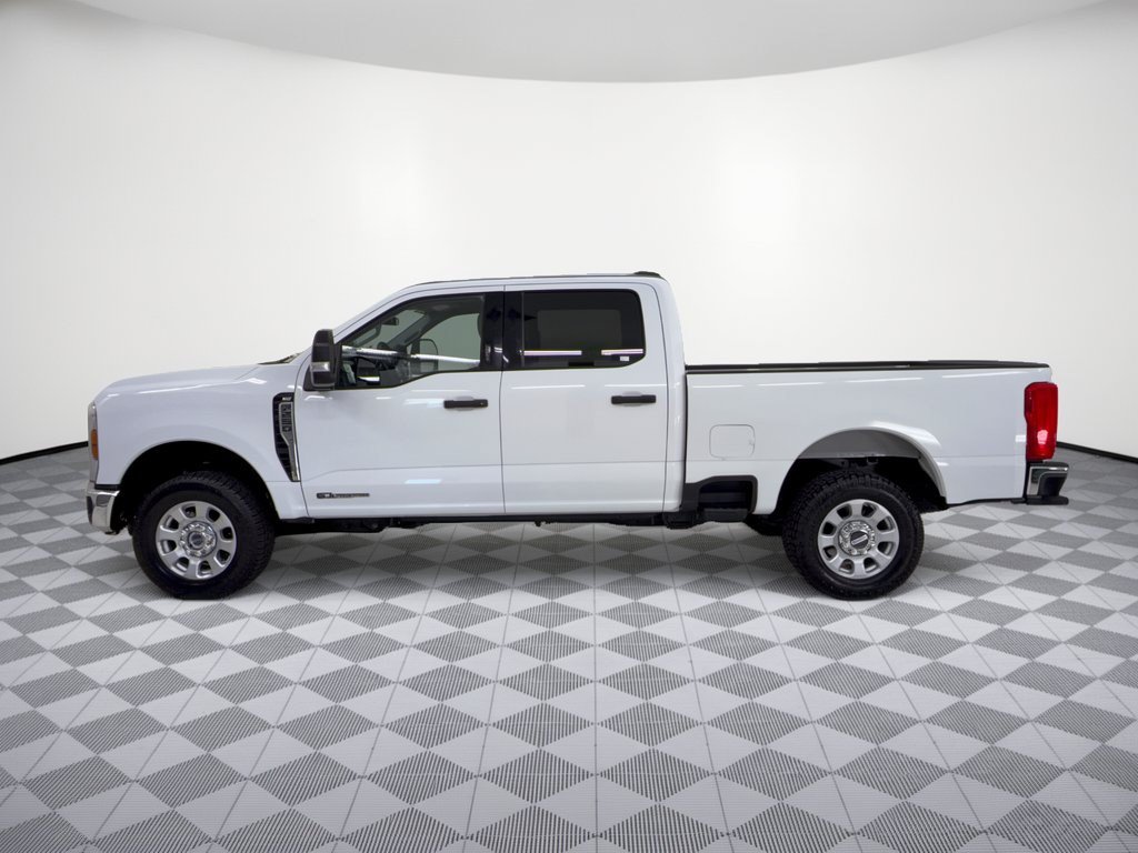 Certified 2024 Ford F250 XLT AWD/4WD image 2