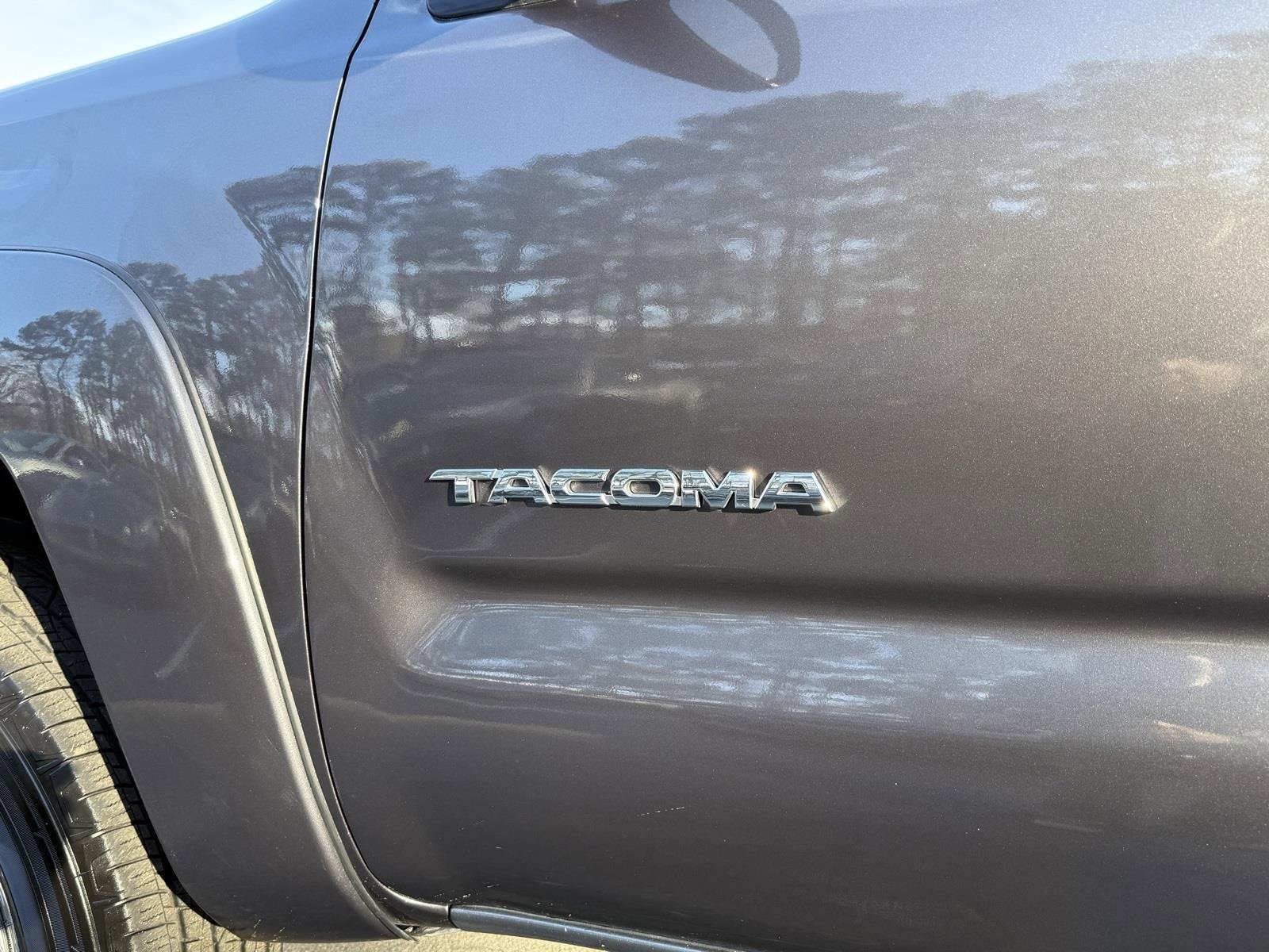 Used 2015 Toyota Tacoma 4x4 Access Cab image 16