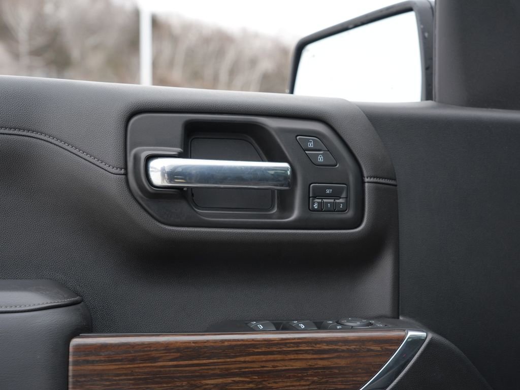 Used 2022 Chevrolet Silverado 1500 High Country image 23