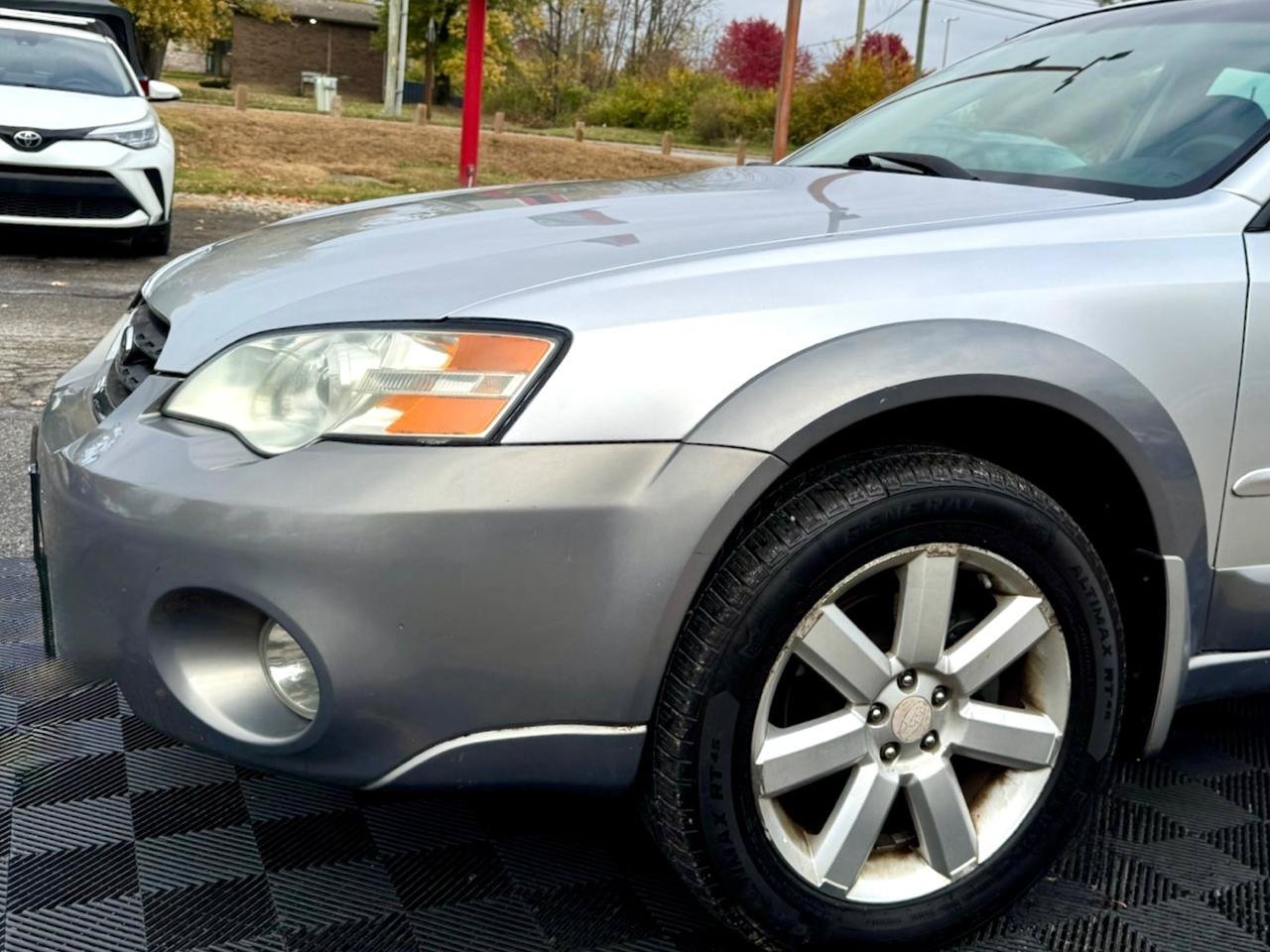 Used 2007 Subaru Outback 2.5i Limited AWD/4WD image 12