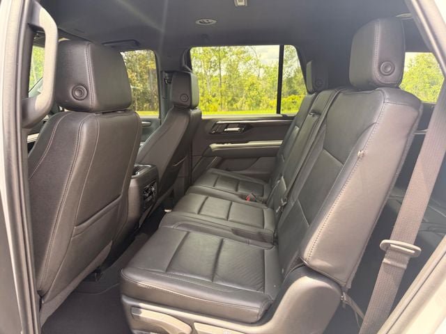 Used 2025 Chevrolet Tahoe Z71 AWD/4WD image 9