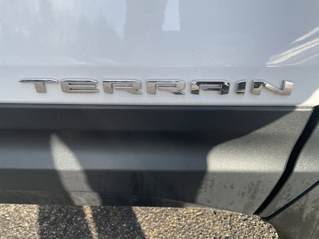 Certified 2022 GMC Terrain SLE w/ Driver Convenience Package image 11