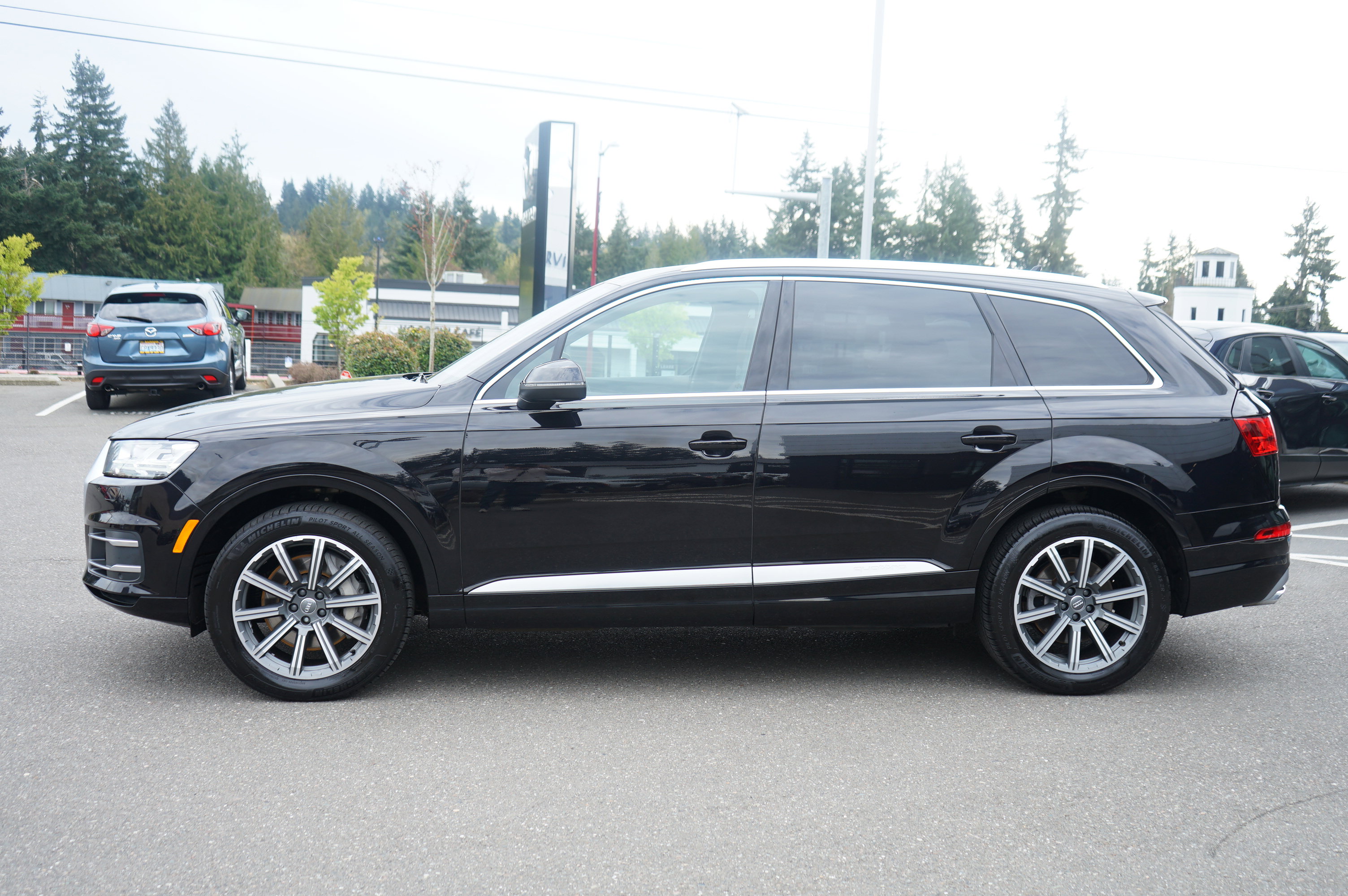 Used 2017 Audi Q7 3.0T Premium Plus image 7
