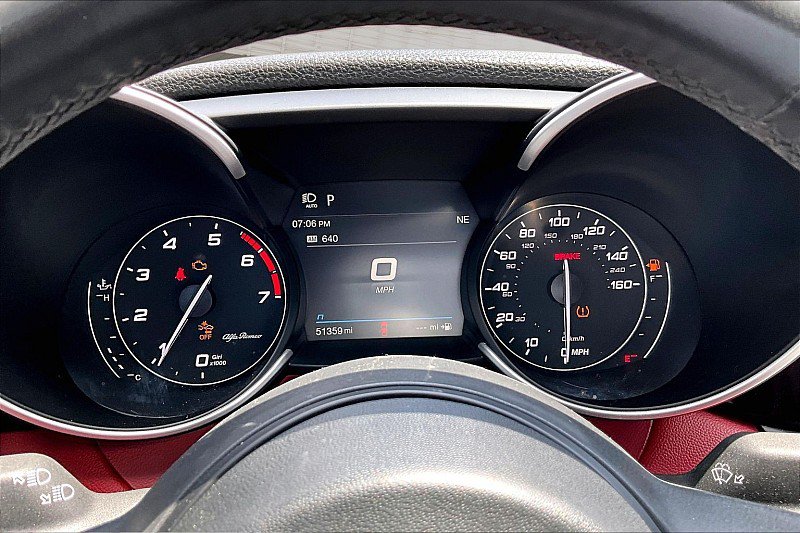 Used 2020 Alfa Romeo Giulia w/ Nero Edizione RWD image 16