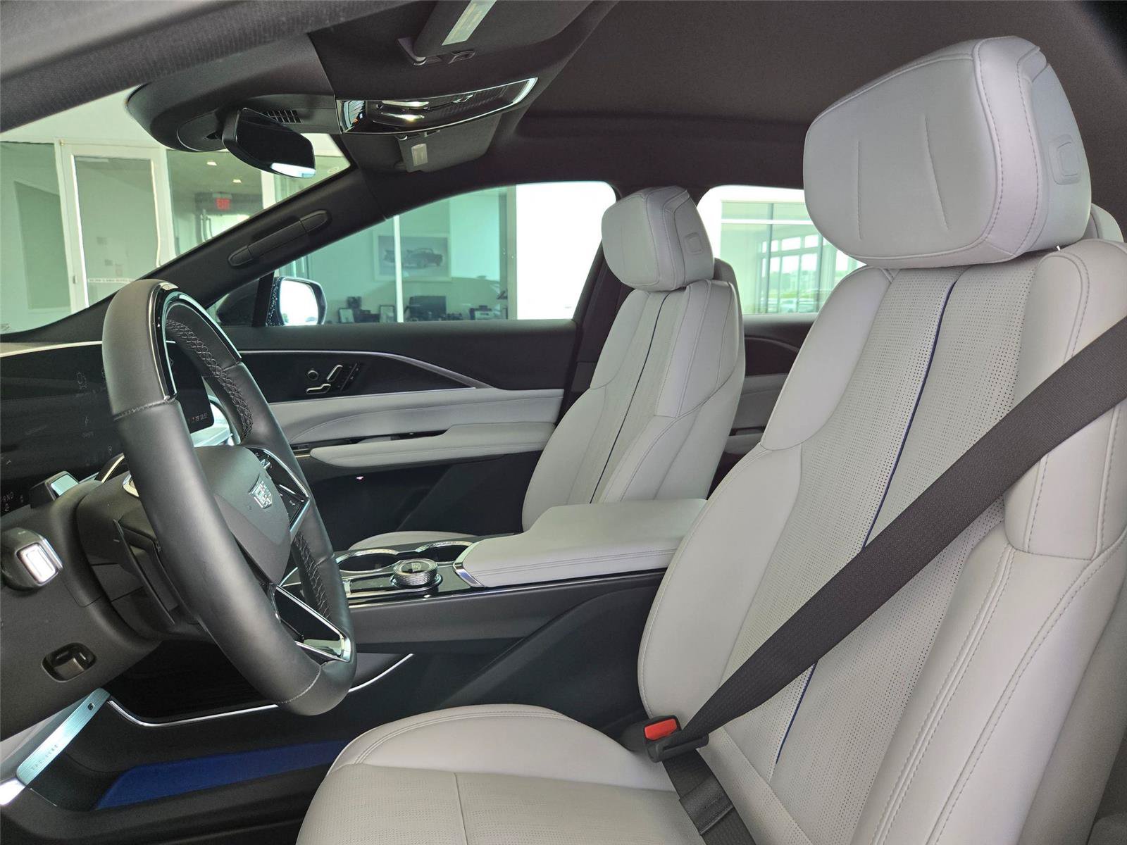 New 2026 Cadillac Lyriq Premium Luxury AWD/4WD image 27