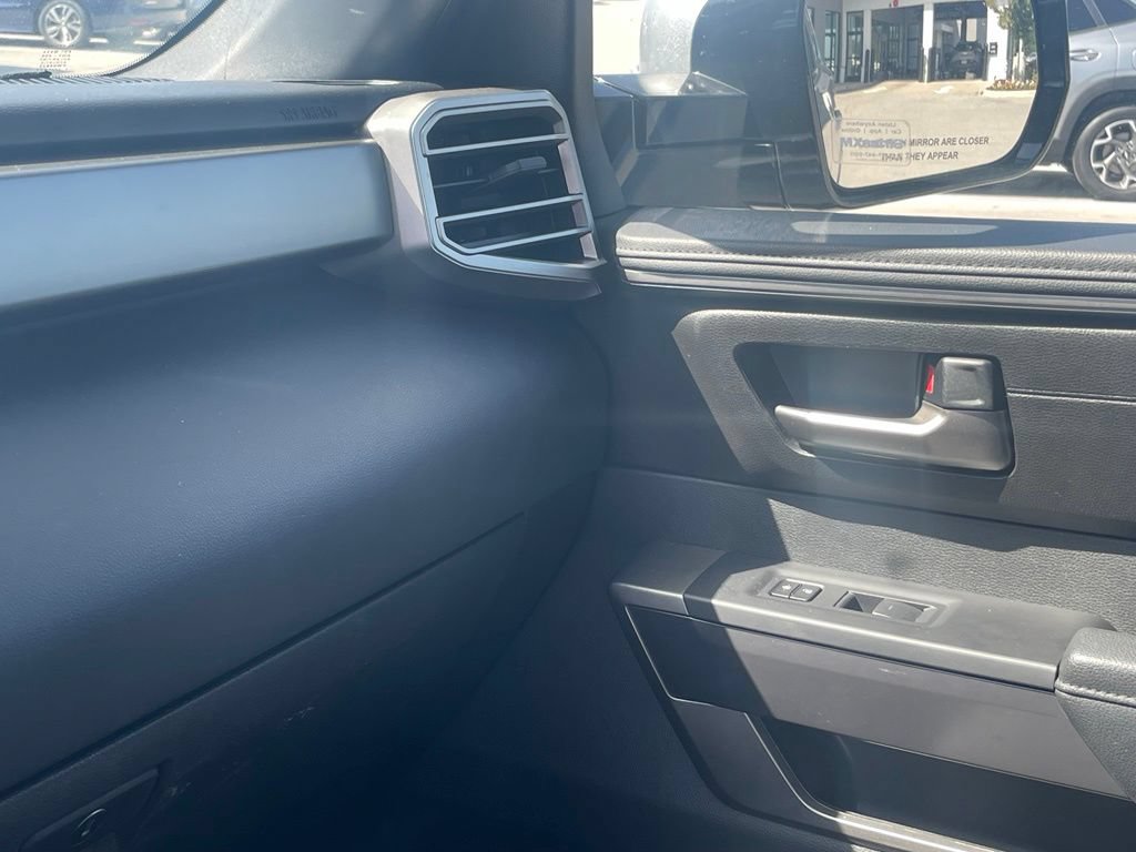 Used 2025 Toyota Sequoia SR5 AWD/4WD image 30