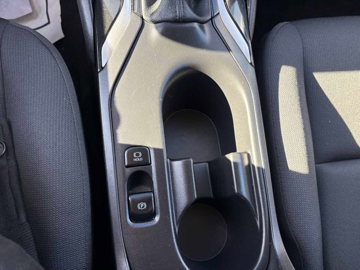 Used 2025 Toyota Corolla LE image 23