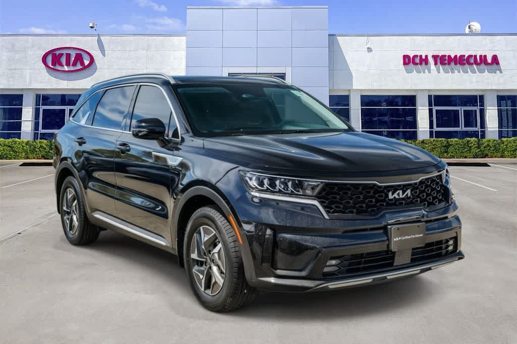 Certified 2023 Kia Sorento EX w/ Panoramic Sunroof Package FWD image 3