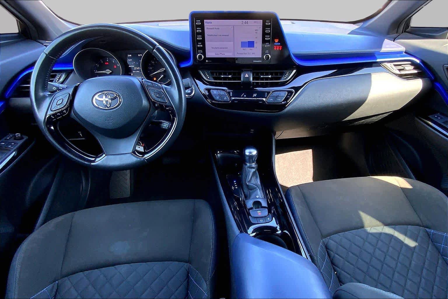 Used 2021 Toyota C-HR XLE FWD image 14