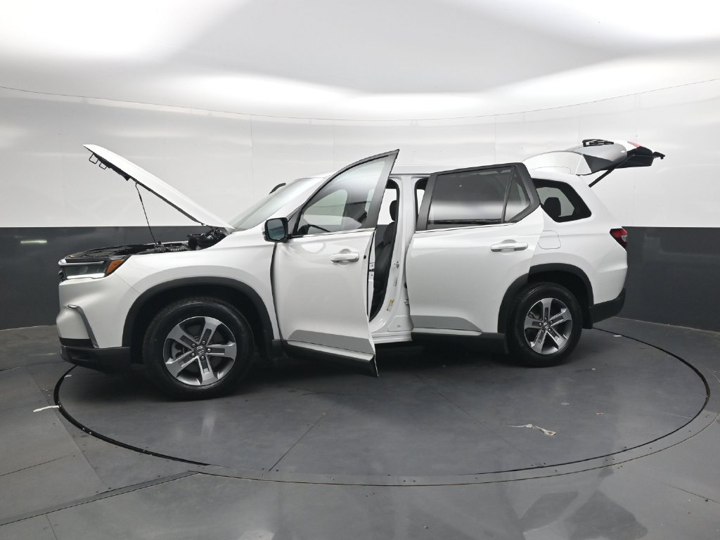 Certified 2025 Honda Pilot EX-L image 41