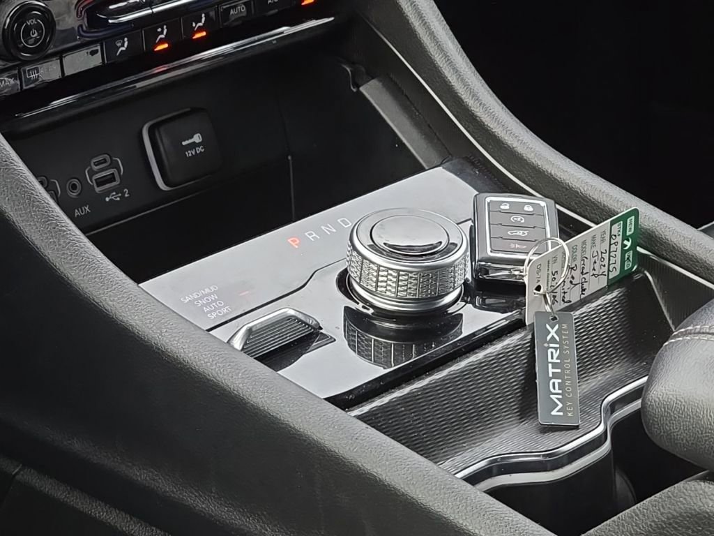 Used 2024 Jeep Grand Cherokee Limited AWD/4WD image 13