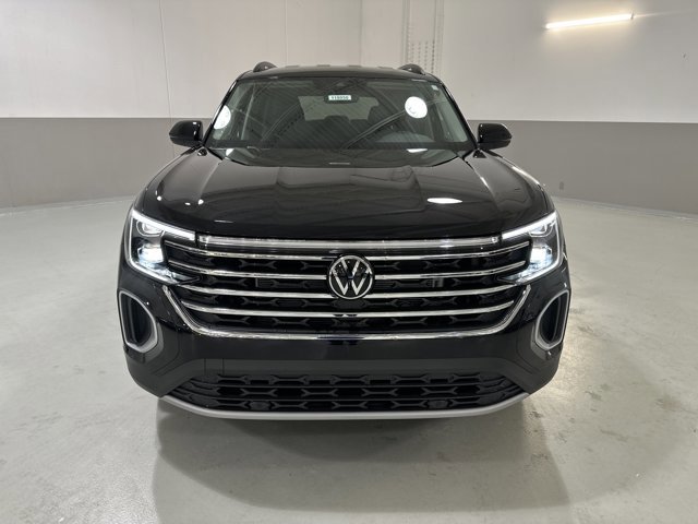 New 2026 Volkswagen Atlas SE image 2