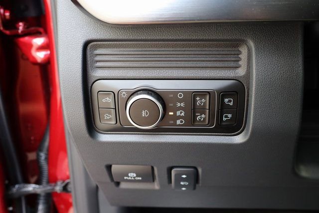 New 2026 Ford F350 Lariat w/ Black Appearance Package image 37