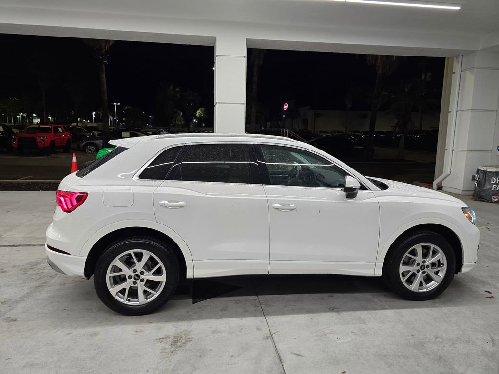 Used 2023 Audi Q3 2.0T Premium image 7