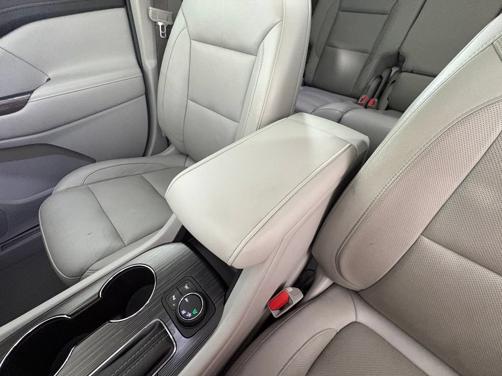 Used 2019 GMC Acadia SLT FWD image 37