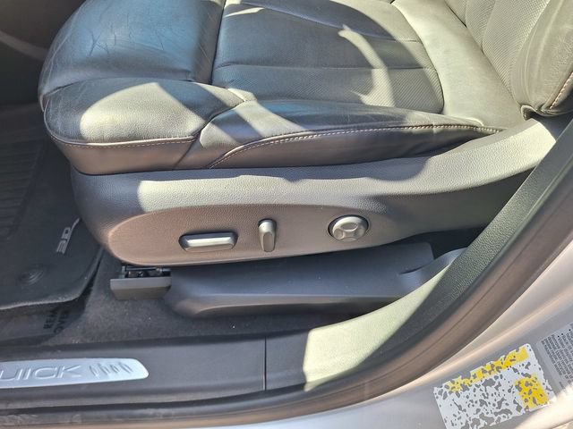 Used 2017 Buick Envision Premium w/ Driver Confidence Package AWD/4WD image 18
