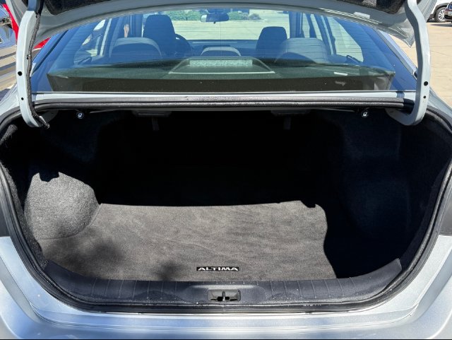 Used 2024 Nissan Altima 2.5 S FWD image 28