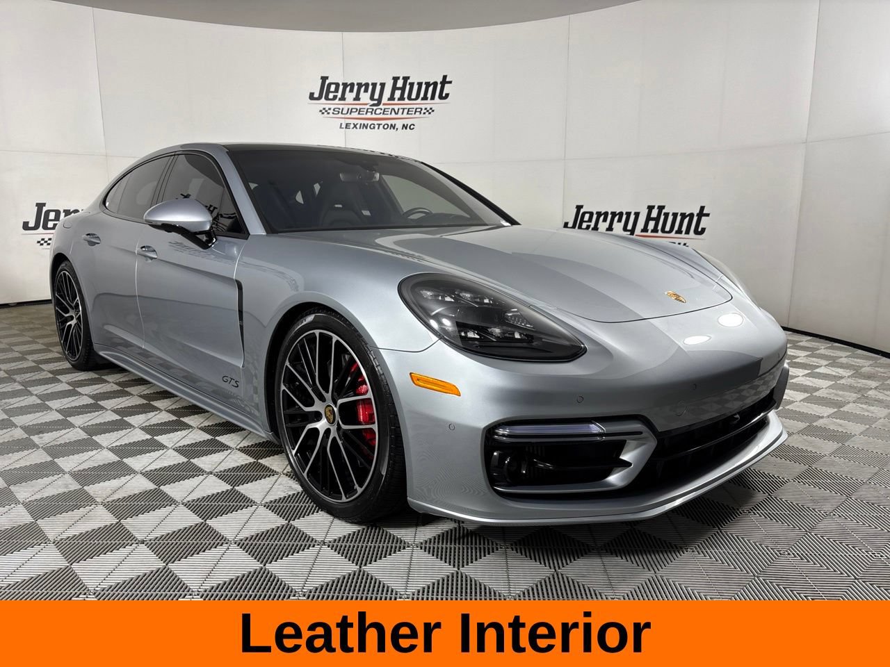Used 2023 Porsche Panamera GTS AWD/4WD image 4