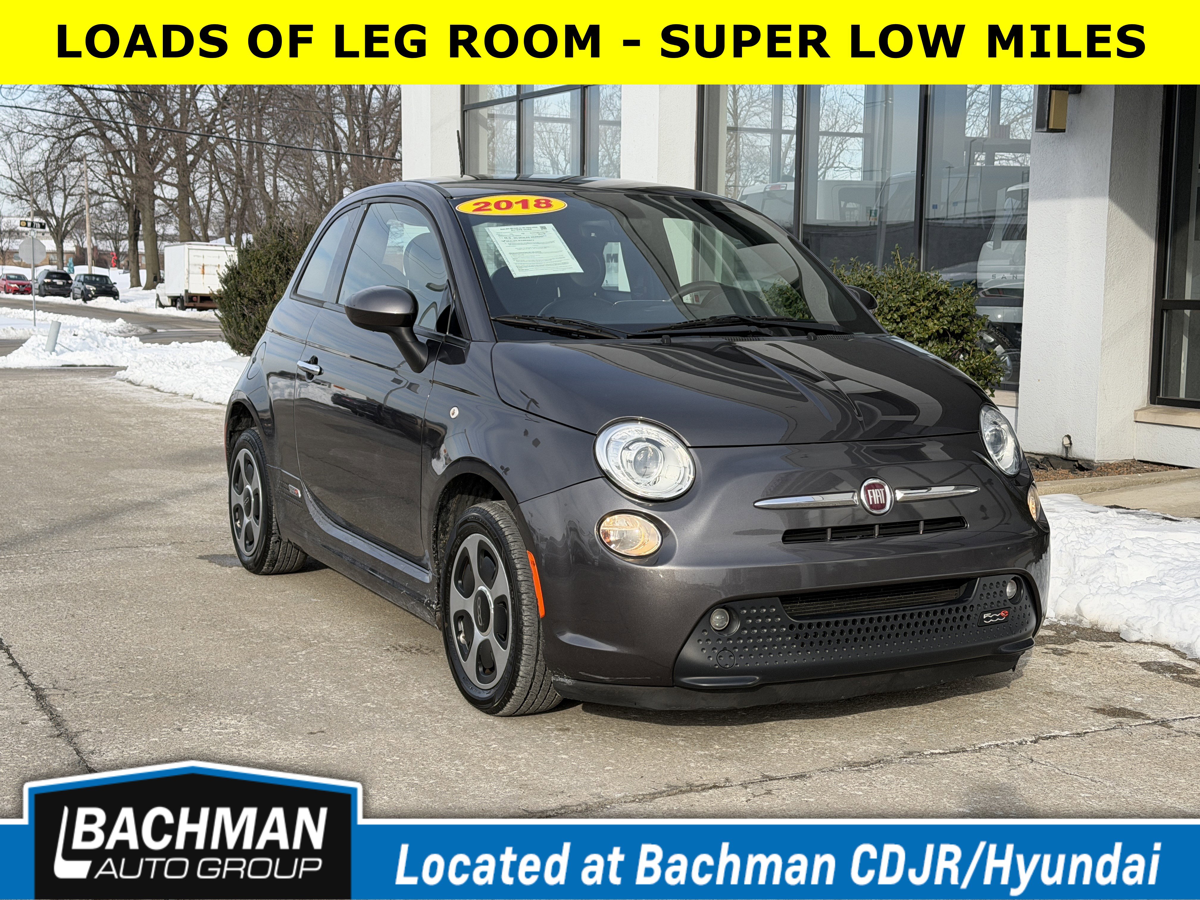 Used 2018 FIAT 500 e image 1