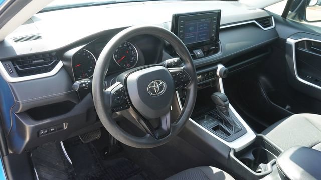 Used 2019 Toyota RAV4 LE image 19
