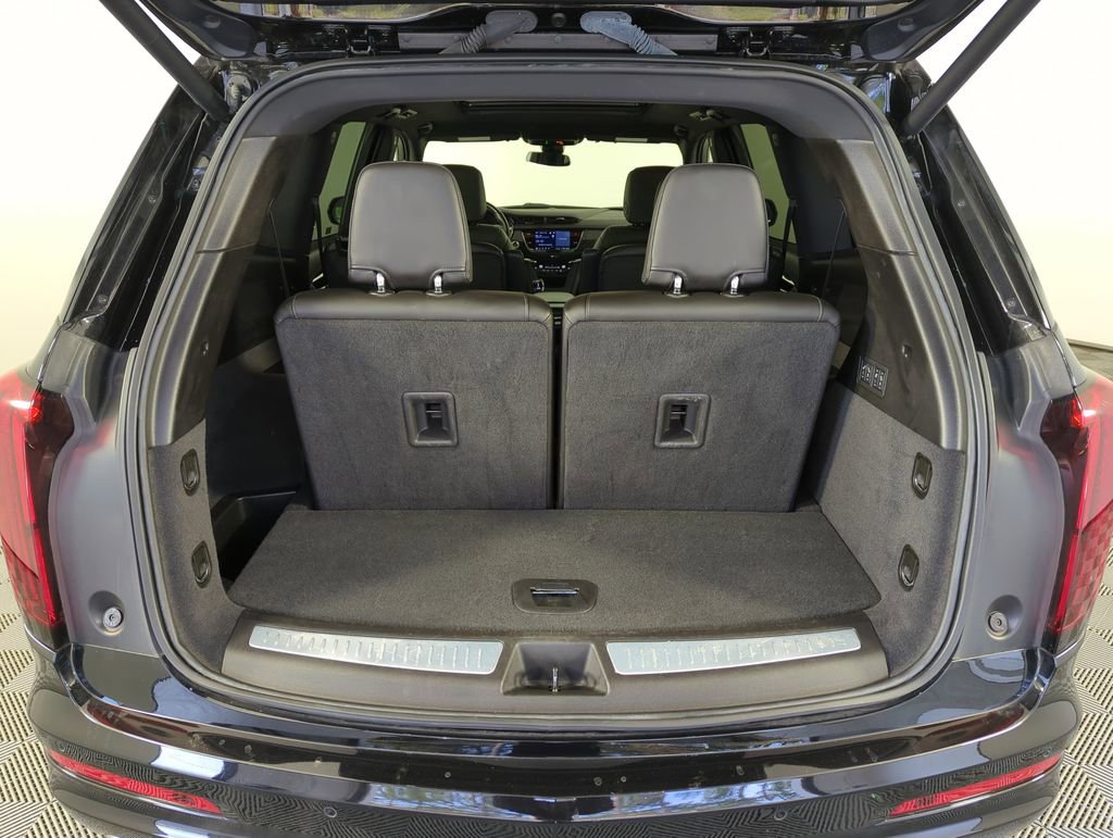 Certified 2025 Cadillac XT6 Premium Luxury AWD/4WD image 31