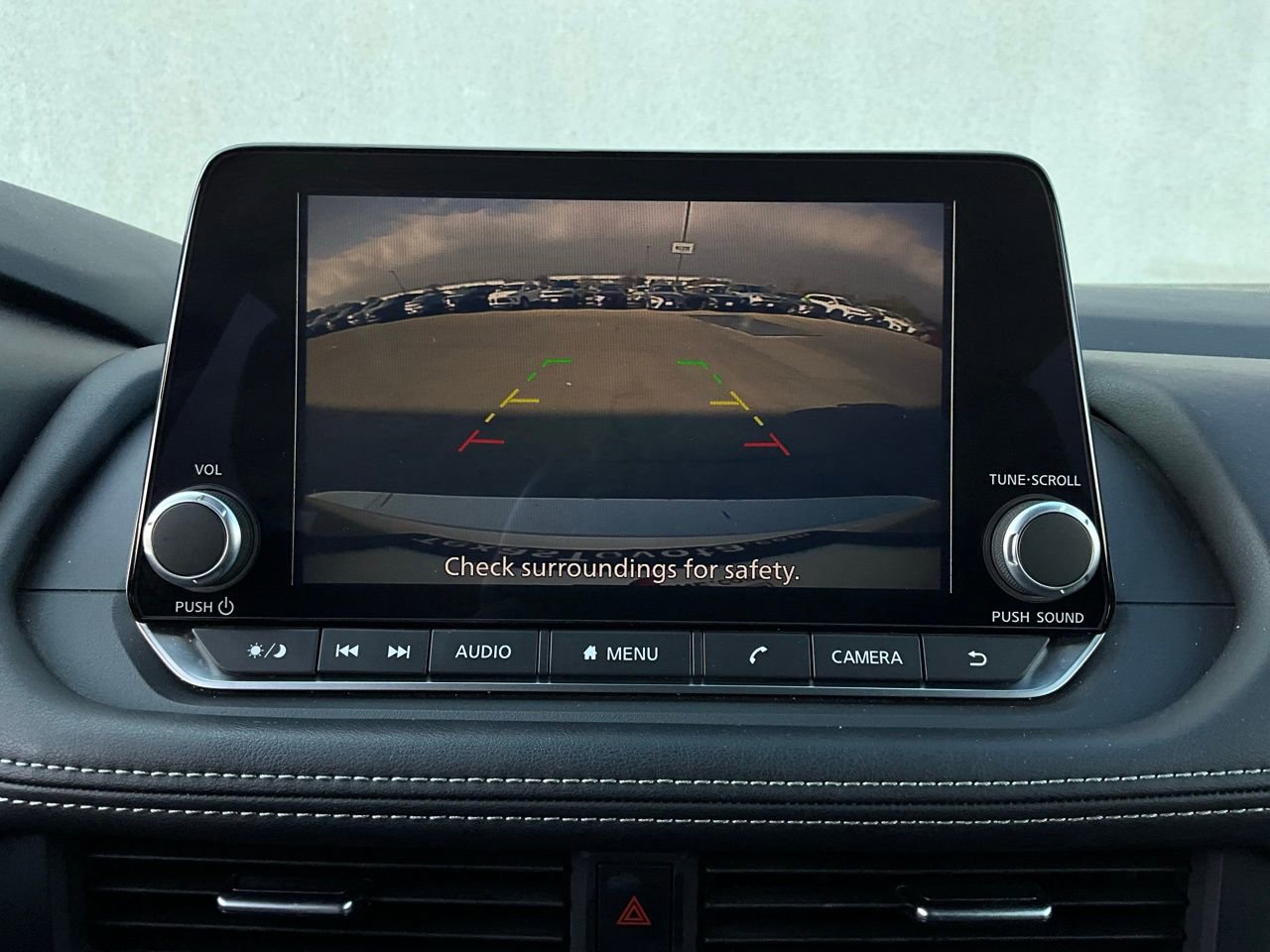 Used 2025 Nissan Rogue SV image 31