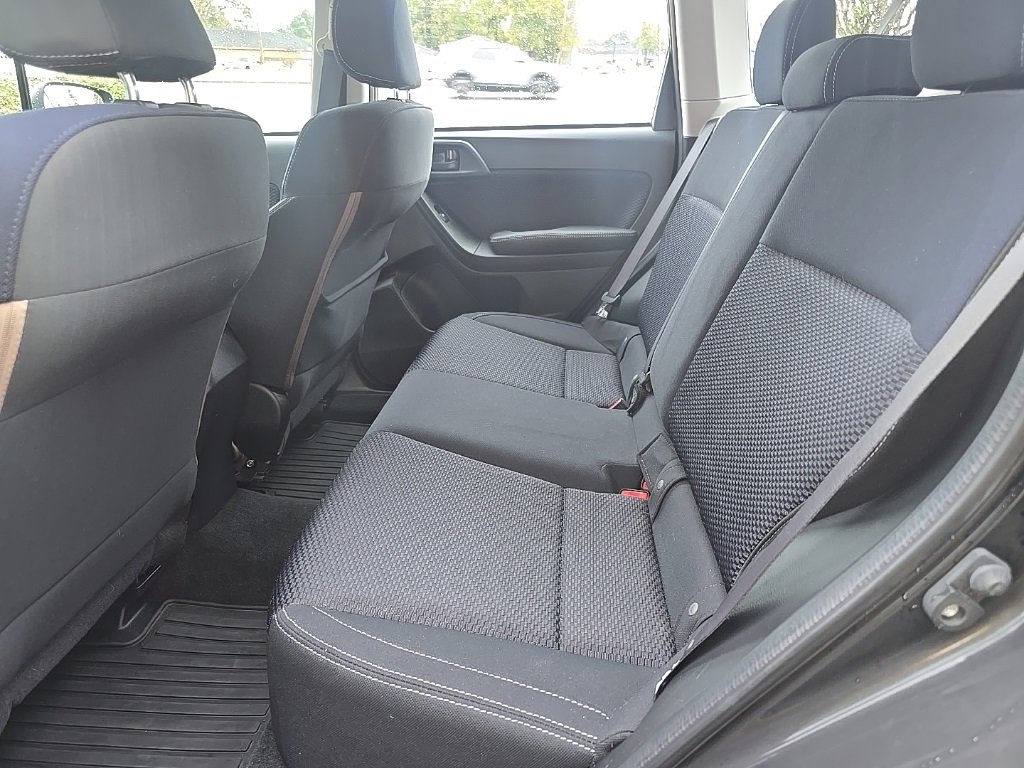 Used 2018 Subaru Forester 2.5i image 13