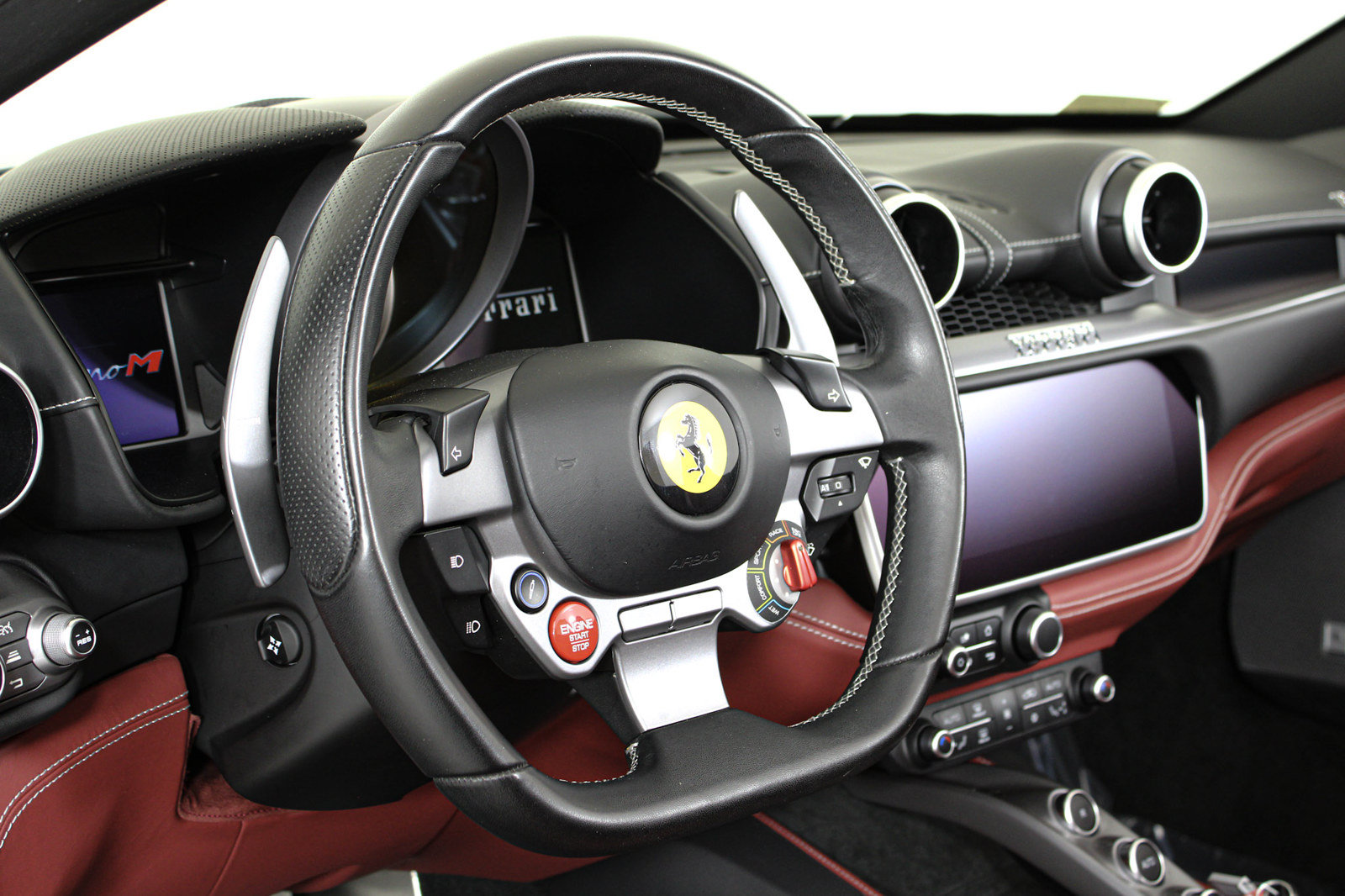 Certified 2022 Ferrari Portofino M RWD image 39