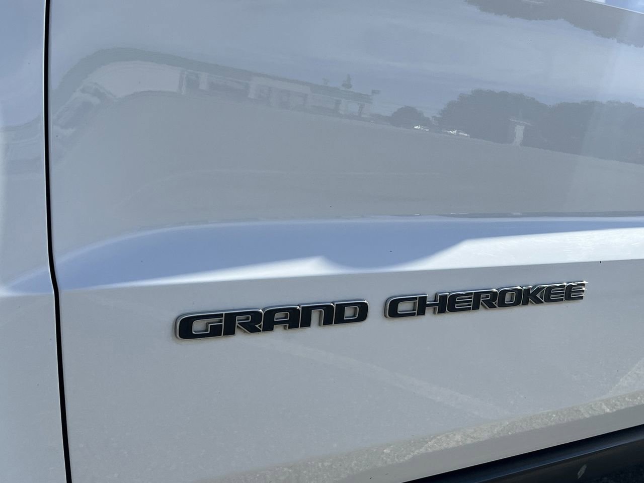 Used 2020 Jeep Grand Cherokee Limited image 38