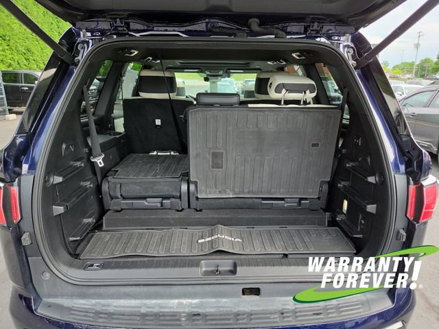 Used 2023 Toyota Sequoia Capstone AWD/4WD image 18