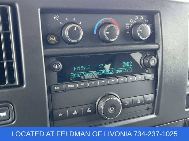 Used 2025 Chevrolet Express 3500 LT w/ LT Preferred Equipment Group RWD image 13