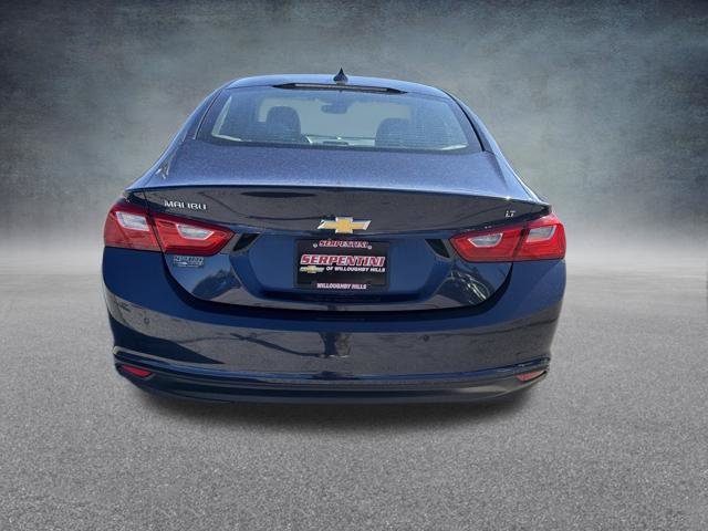 Used 2016 Chevrolet Malibu LT w/ Driver Confidence Package FWD image 9