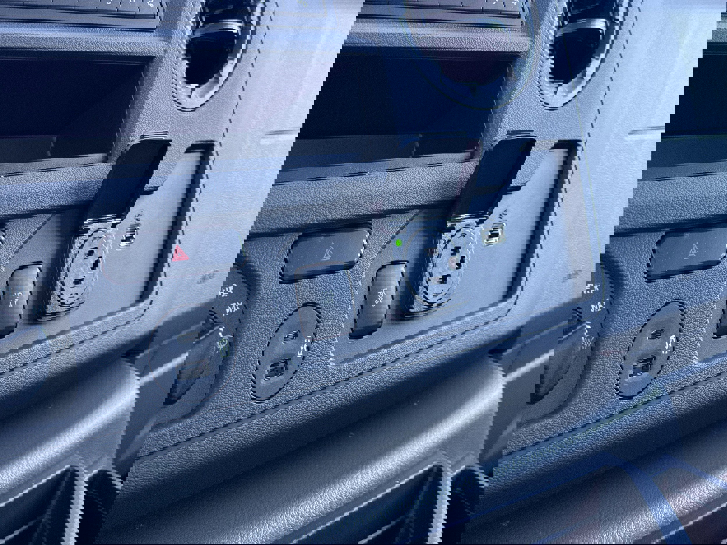 New 2025 Ford E-350 and Econoline 350 Super Duty w/ Power Equipment Group image 28