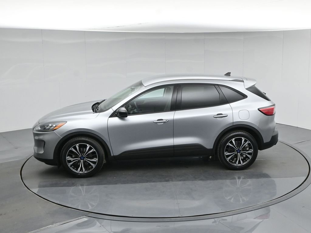 Certified 2022 Ford Escape SE w/ SE Sport Appearance Package image 43