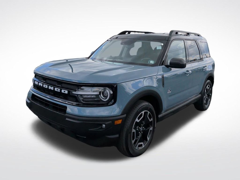 Certified 2022 Ford Bronco Sport Outer Banks w/ Tech Package AWD/4WD image 3