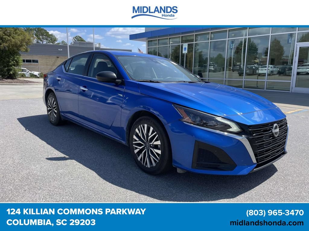 Used 2025 Nissan Altima 2.5 SV