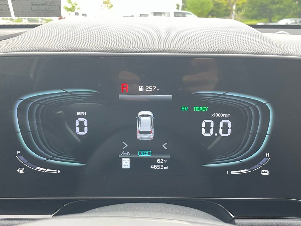 Certified 2024 Kia Niro EX Touring FWD image 40