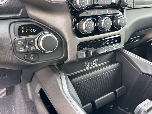 New 2027 RAM 1500 4x4 Crew Cab image 24