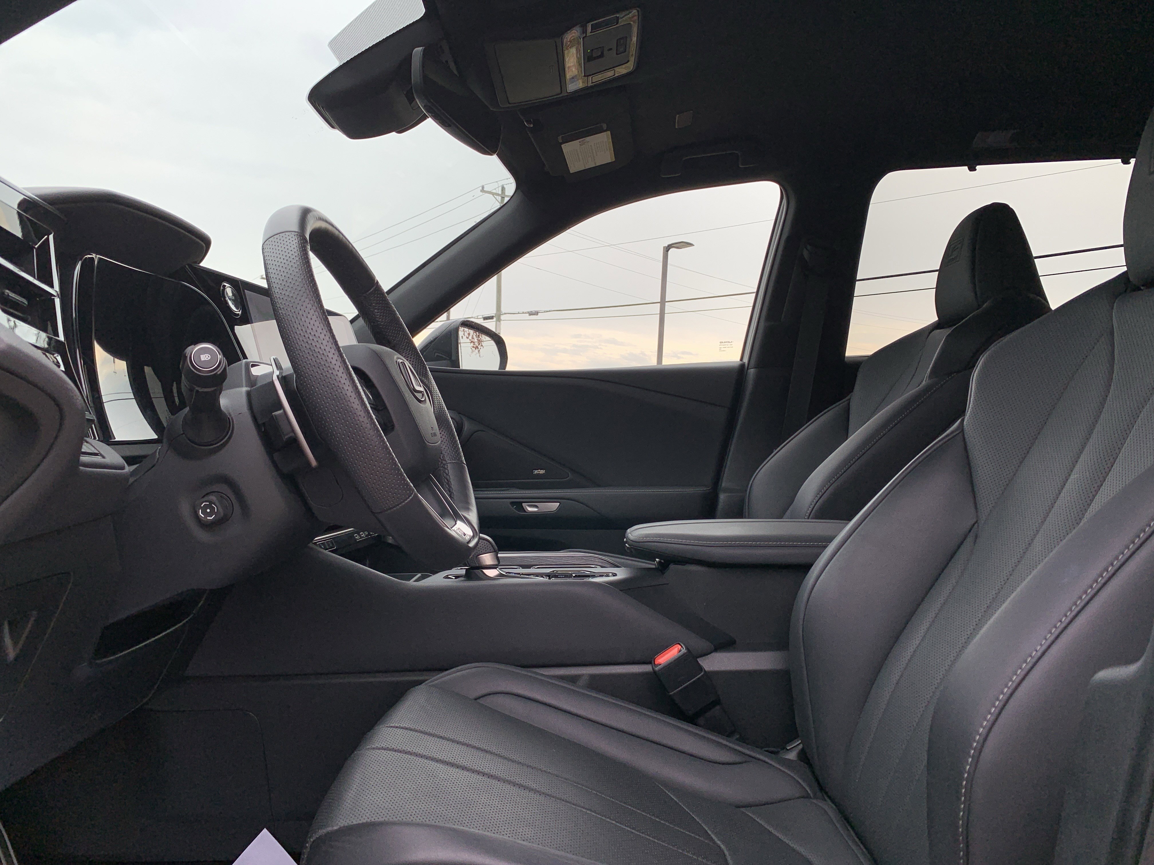 Used 2024 Lexus TX 500h AWD w/ Technology Package image 16