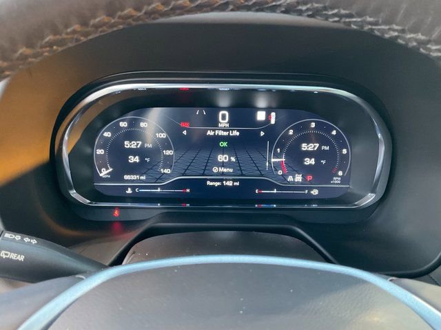 Used 2022 GMC Yukon SLT w/ SLT Premium Package image 11