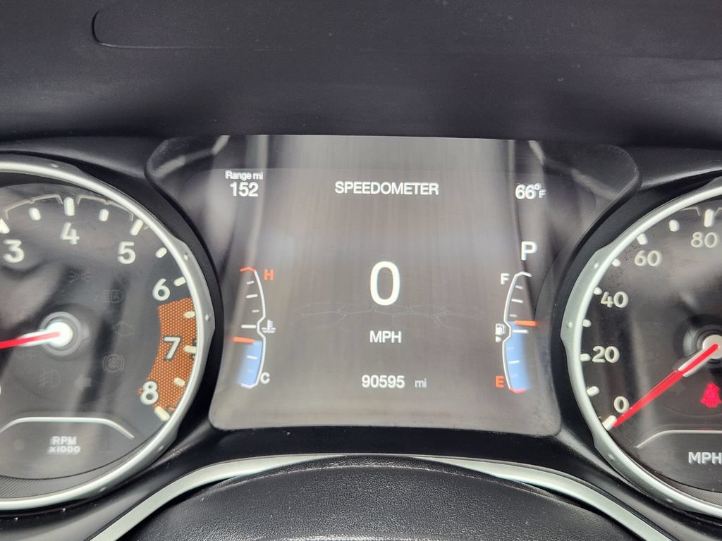 Used 2021 Jeep Compass Latitude w/ Sun and Sound Group AWD/4WD image 16