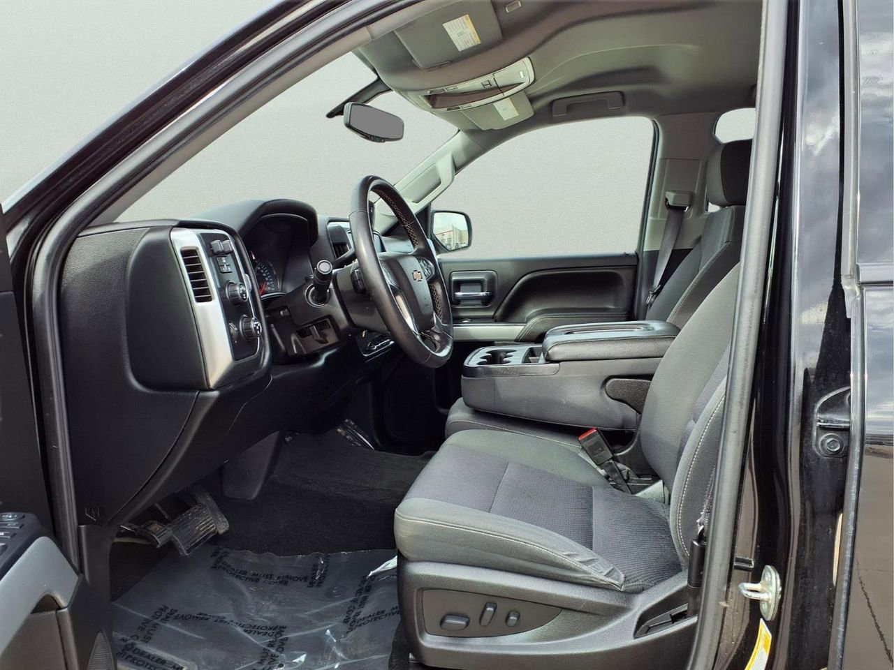 Used 2017 Chevrolet Silverado 1500 LT w/ Midnight Edition image 14