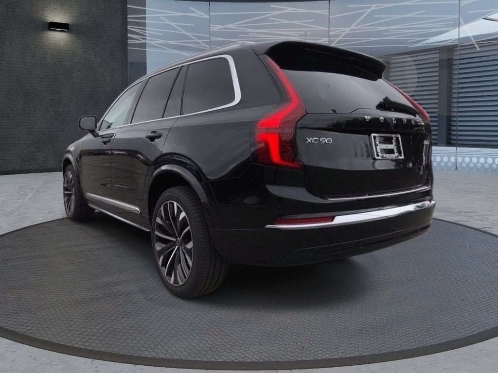New 2026 Volvo XC90 B6 Plus w/ Protection Package Premier AWD/4WD image 3