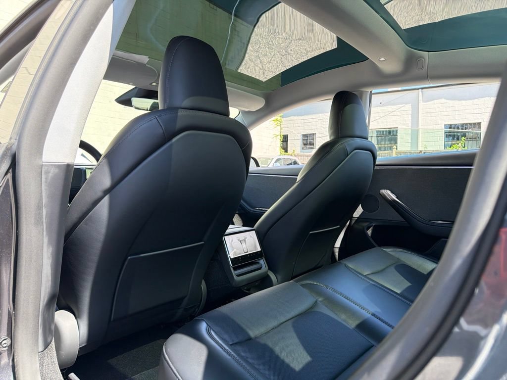 Used 2025 Tesla Model 3 Long Range RWD image 15